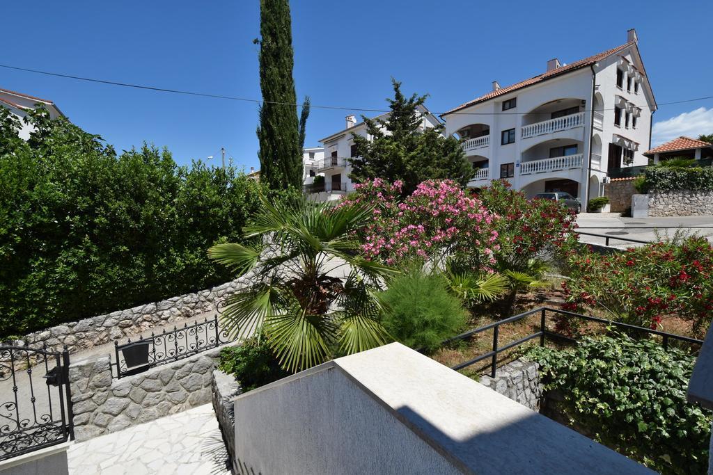 Apartments Drago Malinska Exterior photo
